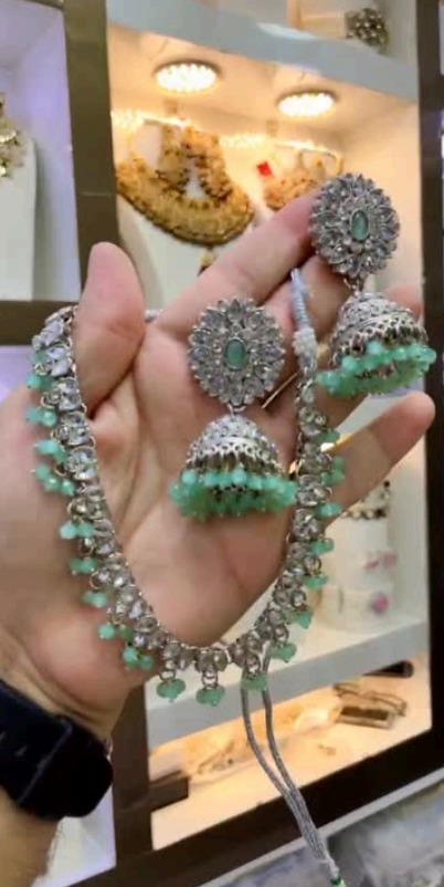 Aurora Glow Necklace & earings - Image 2