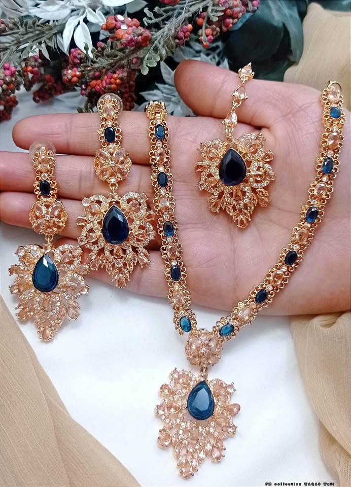 Sapphire & Peach Crystal Floral Jewelry Set (Necklace, Earrings & Maang Tikka) - Image 2