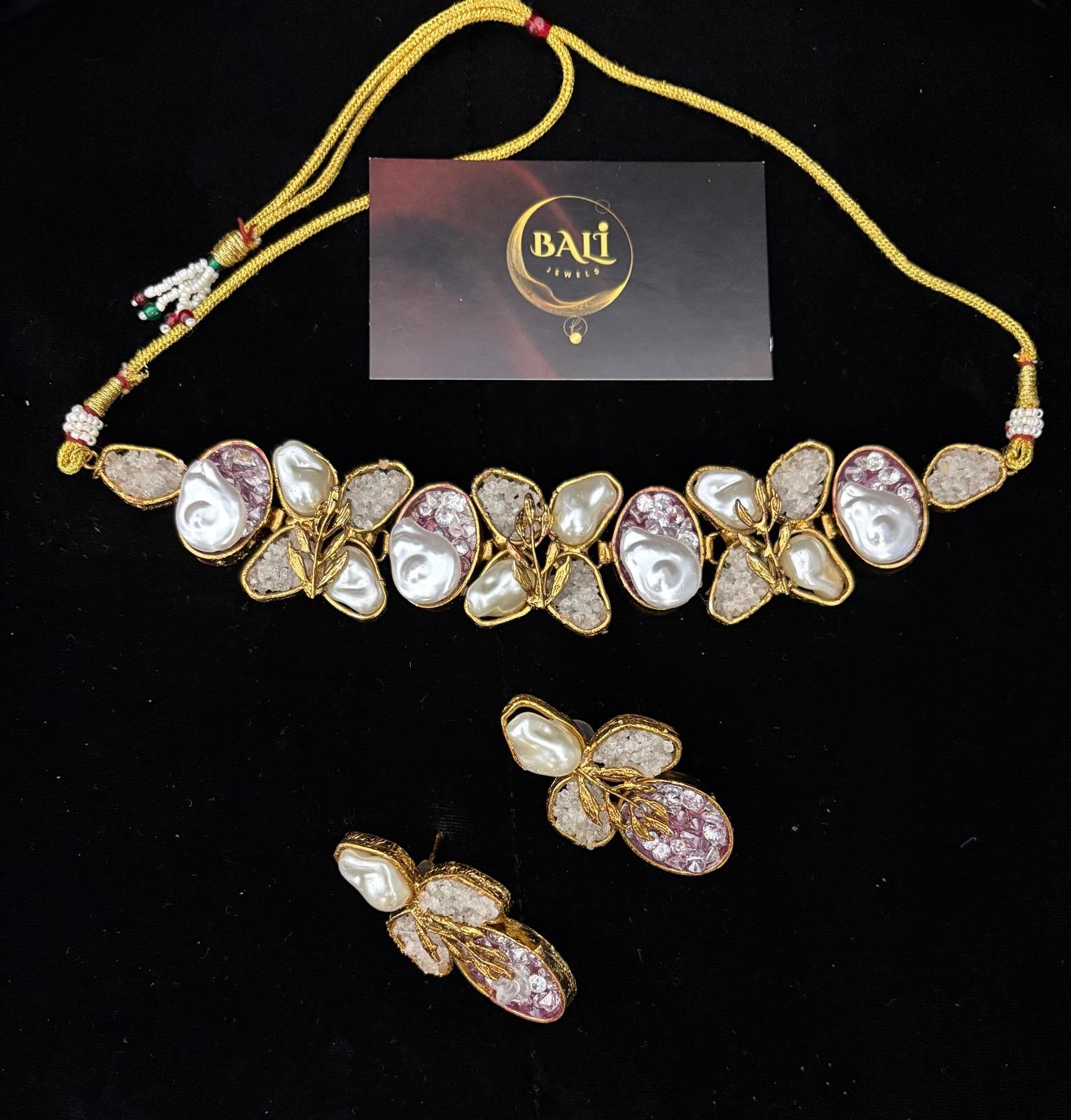 Mother of Pearls with Crushed stone necklace